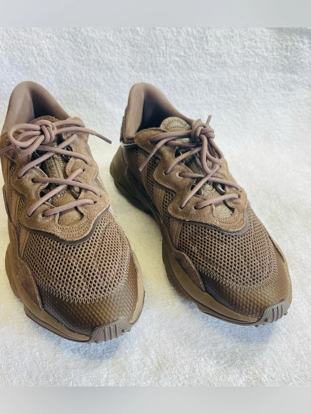ADIDAS Ozweego Sneakers Size US W 10 / M 9 Brown Athletic Shoes